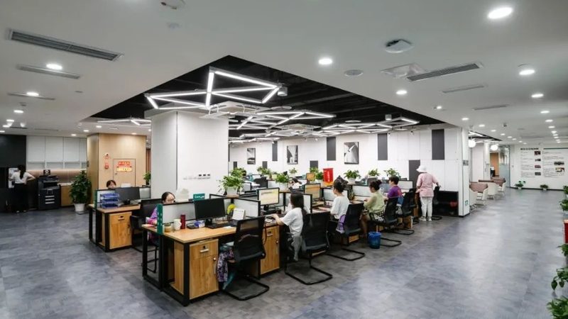 以下是一些成都地区知名的焊工培训学校及其地址：
