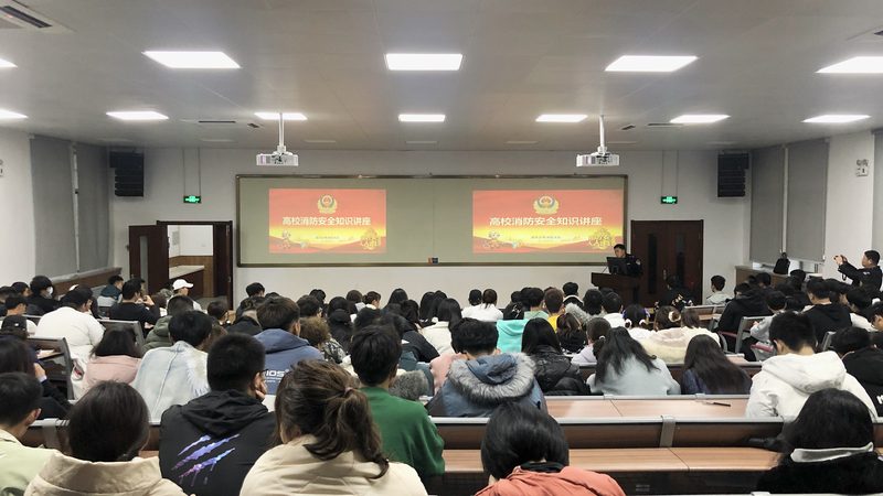 叉车实操考试起步动作解析：掌握技巧，轻松通关