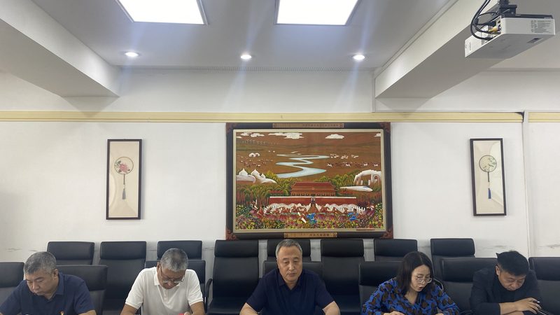以某机构课程体系为例，该机构推出的《企业培训师资格证考试教材》具备以下特点：